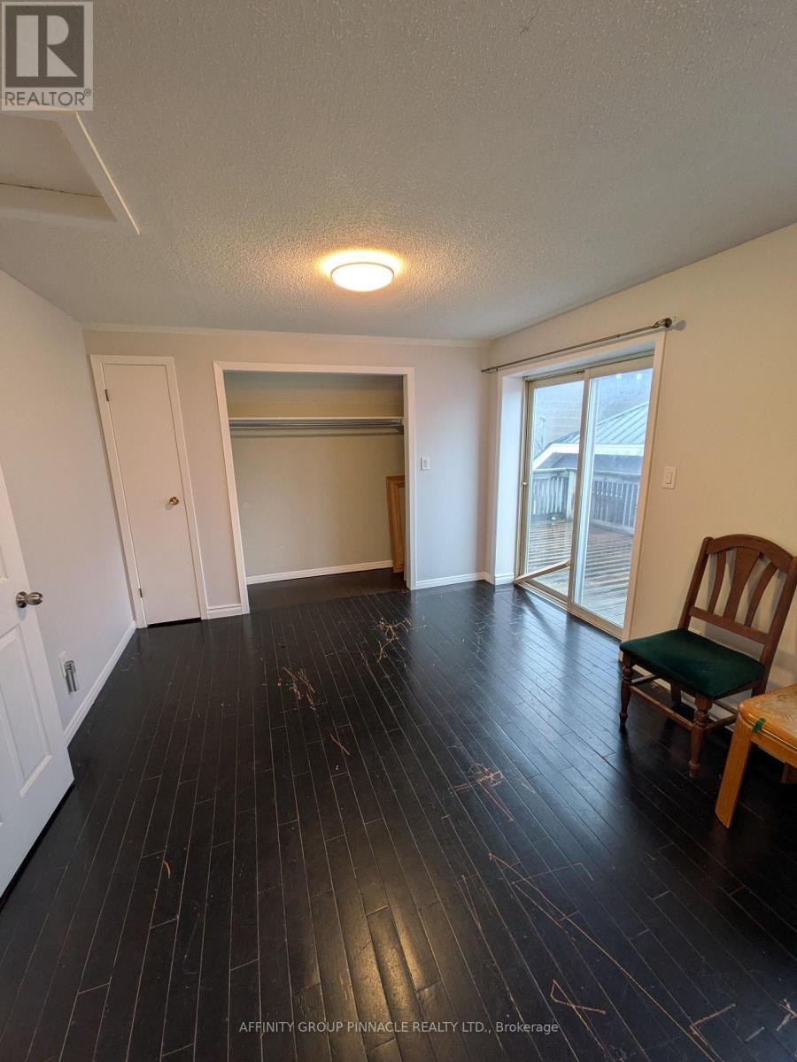 12 Russell Street W, Kawartha Lakes, ON, K9V 2W6 - 8