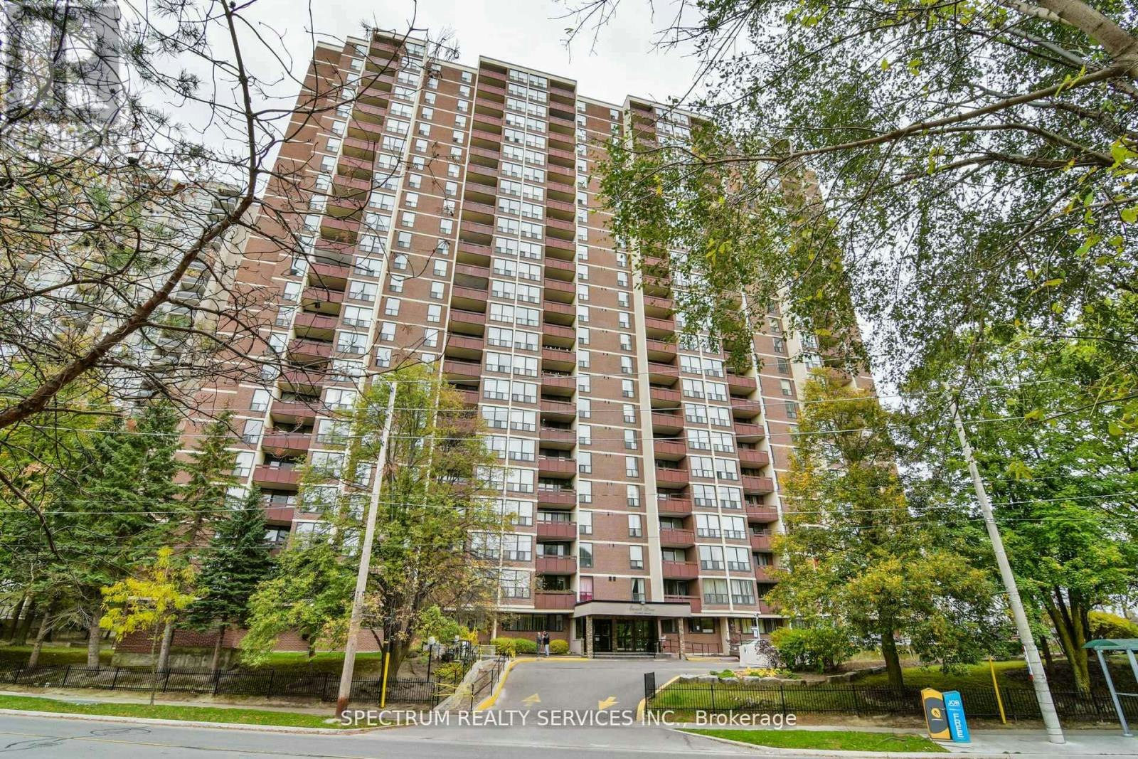 85 Emmett Avenue, Toronto, ON, M6M 5A2