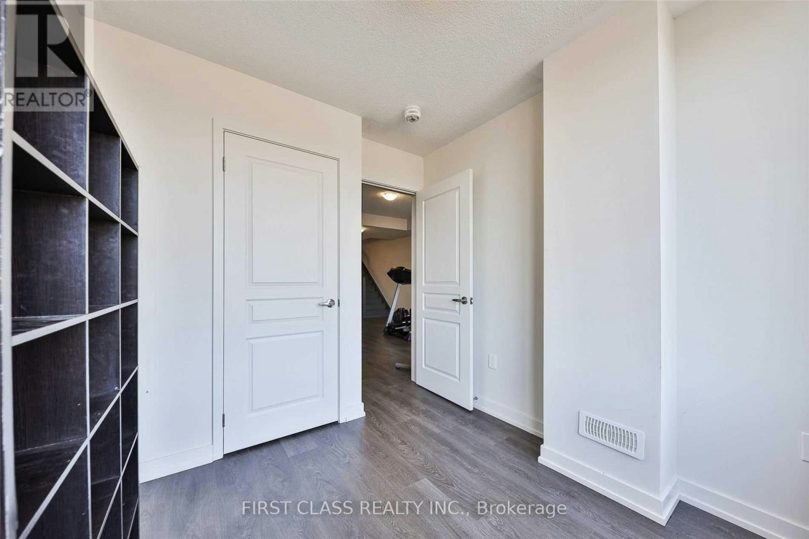 3211 Mintwood Circle, Oakville, ON, L6H 0N9 - 29