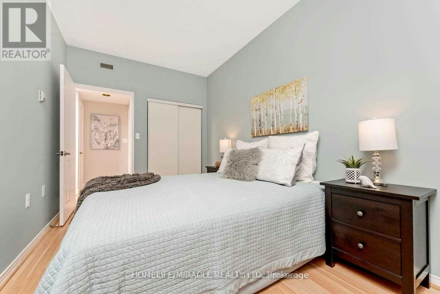 418-2199 Sixth Line, Oakville, ON, L6H 5V3 - 6
