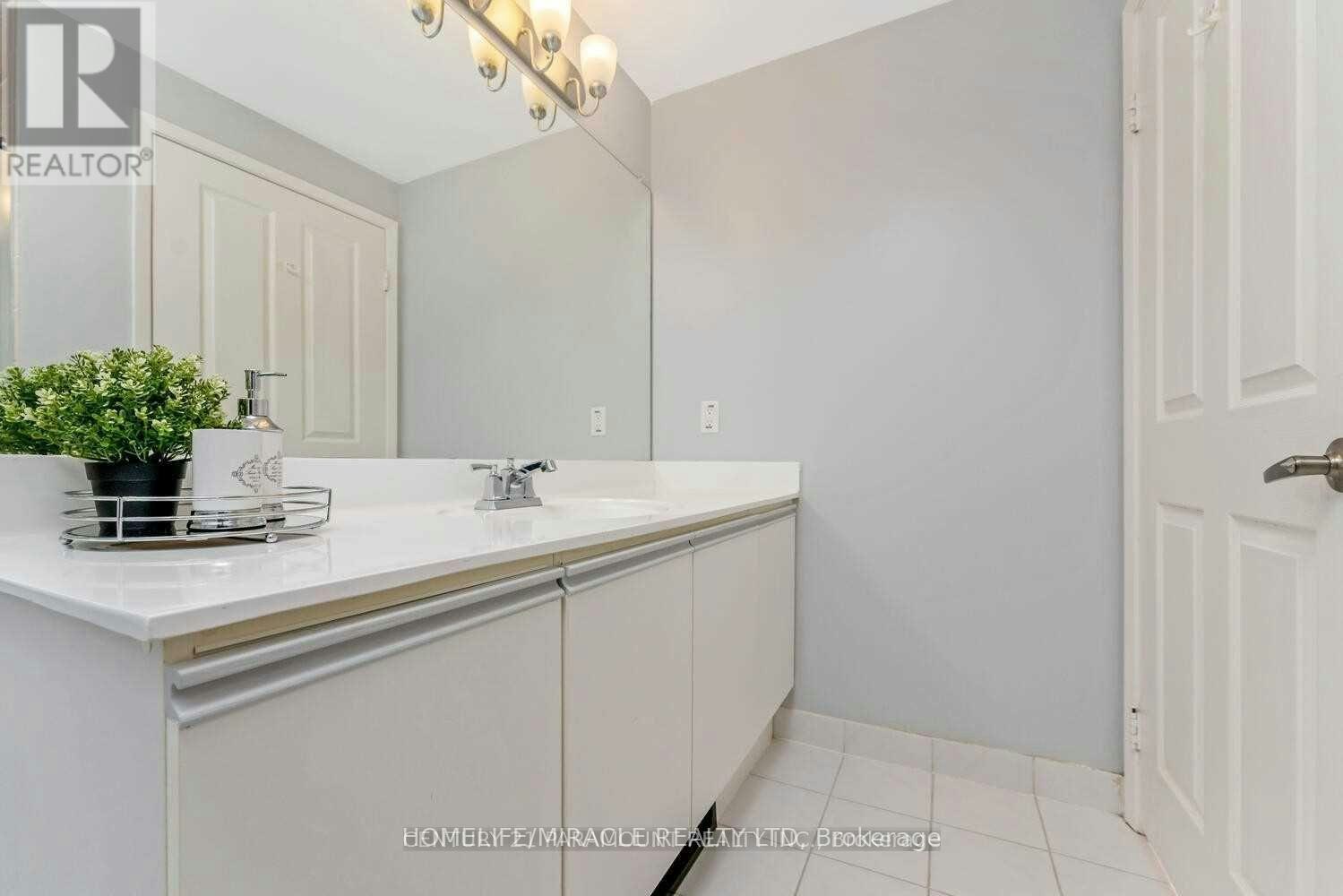 418-2199 Sixth Line, Oakville, ON, L6H 5V3 - 4