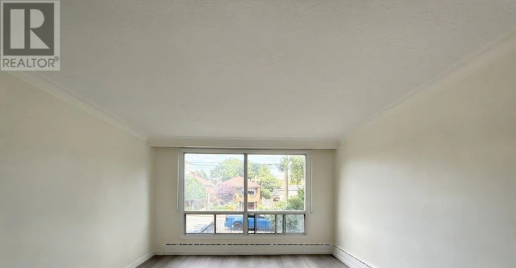 MAIN-46 Montcalm Avenue, Toronto, ON, M6E 4N7 - 4