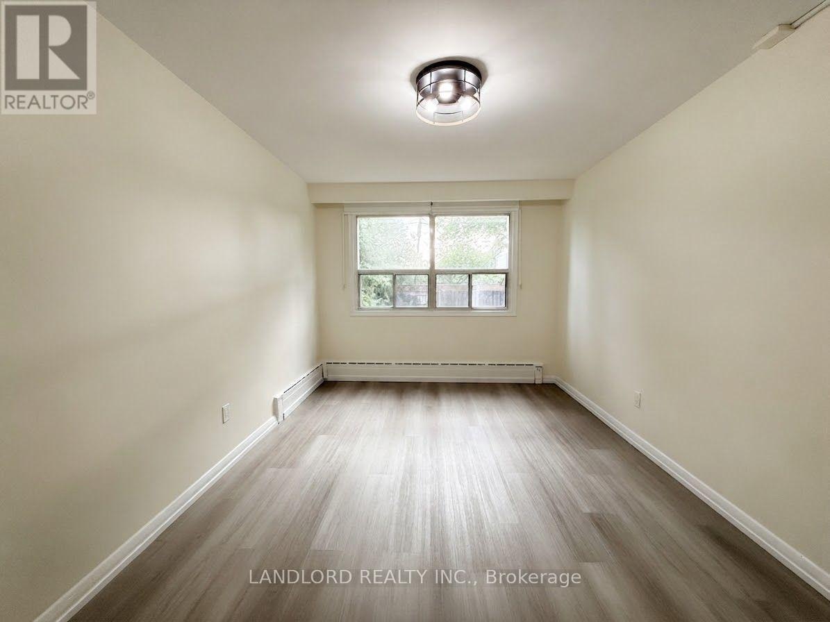 MAIN-46 Montcalm Avenue, Toronto, ON, M6E 4N7 - 19