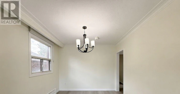 MAIN-46 Montcalm Avenue, Toronto, ON, M6E 4N7 - 9
