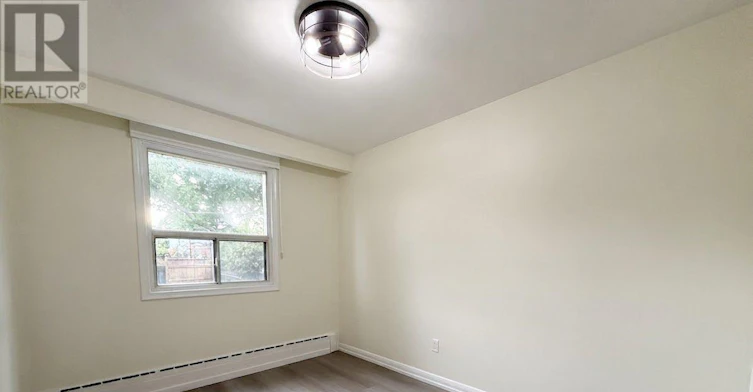 MAIN-46 Montcalm Avenue, Toronto, ON, M6E 4N7 - 23