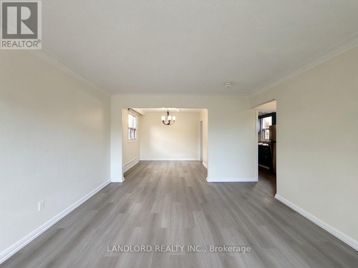 MAIN-46 Montcalm Avenue, Toronto, ON, M6E 4N7 - 7