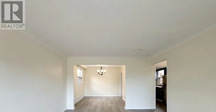 MAIN-46 Montcalm Avenue, Toronto, ON, M6E 4N7 - 7