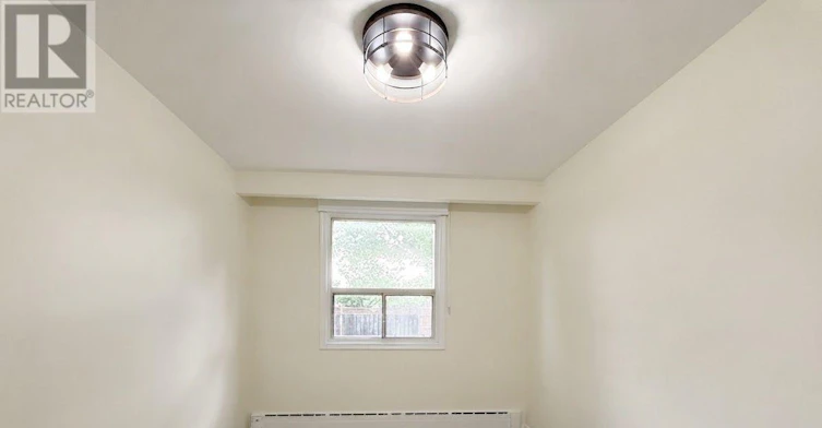 MAIN-46 Montcalm Avenue, Toronto, ON, M6E 4N7 - 22