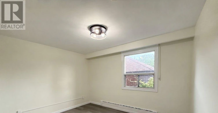 MAIN-46 Montcalm Avenue, Toronto, ON, M6E 4N7 - 27