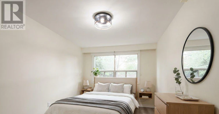 MAIN-46 Montcalm Avenue, Toronto, ON, M6E 4N7 - 17
