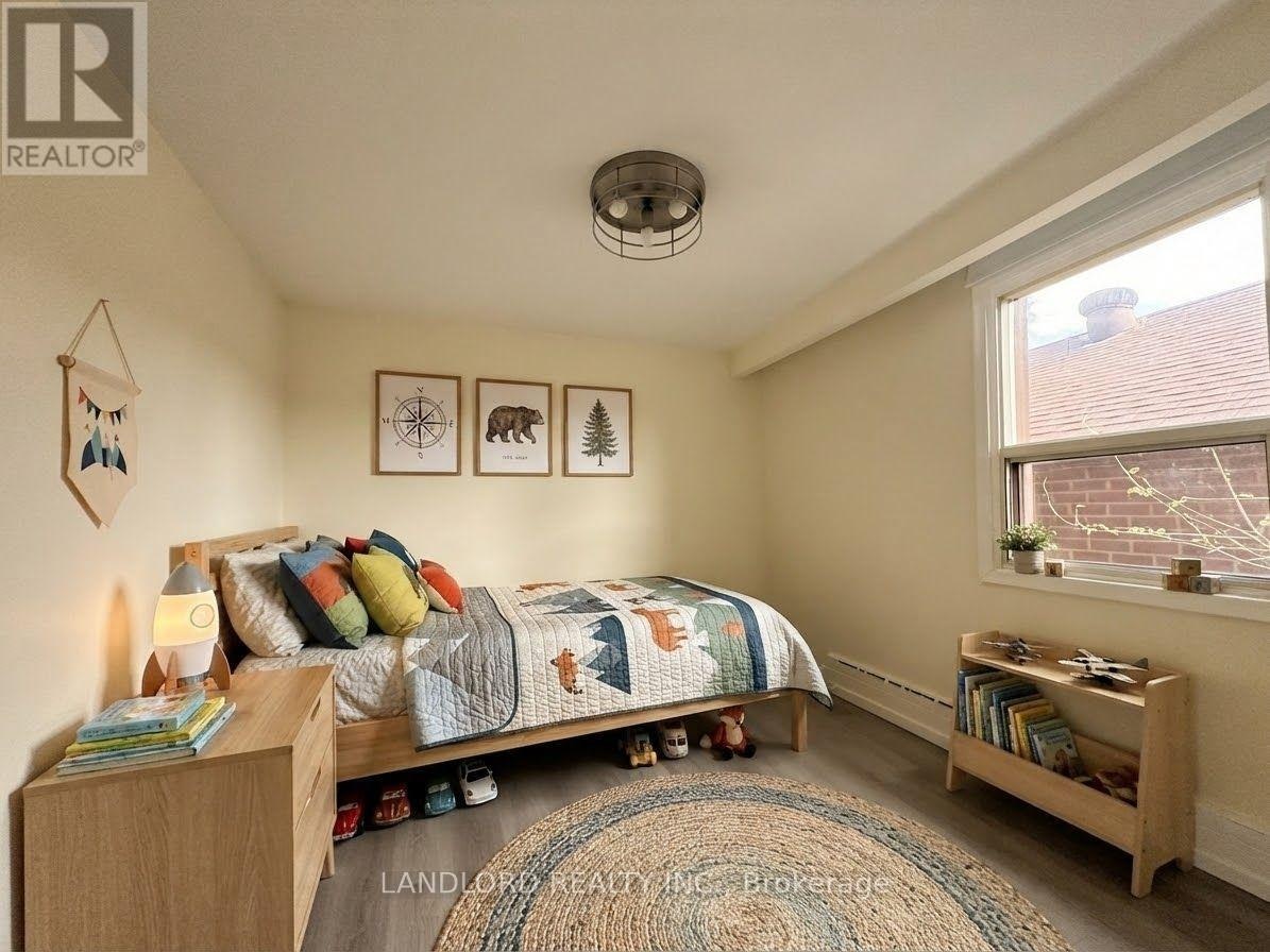 MAIN-46 Montcalm Avenue, Toronto, ON, M6E 4N7 - 25