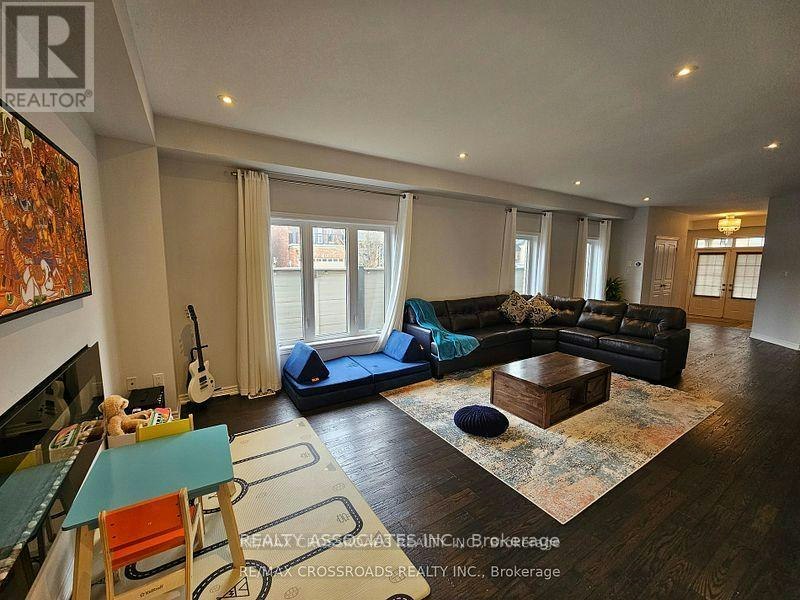35 Cutts Crescent, Hamilton, ON, L0R 1C0 - 4