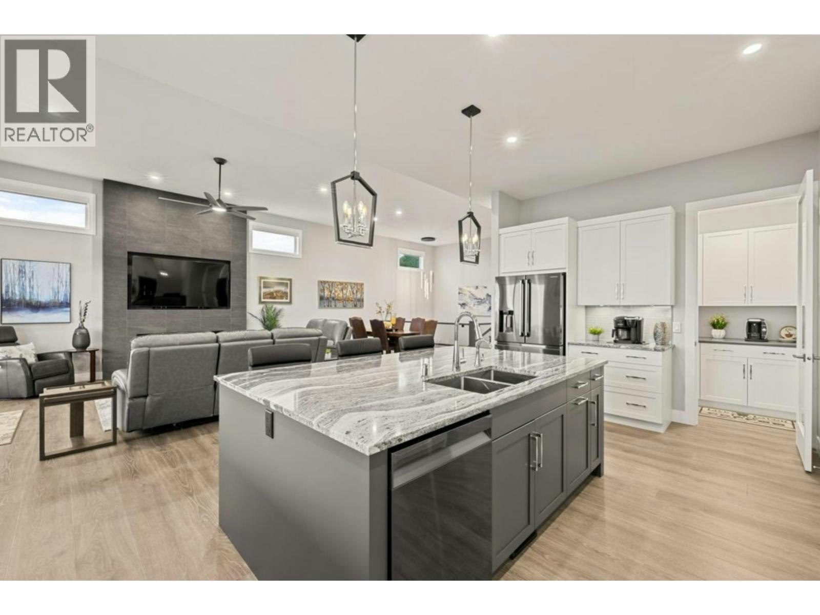 2505 Tallus Heights Drive, West Kelowna, BC, V4T 3M2 - 8