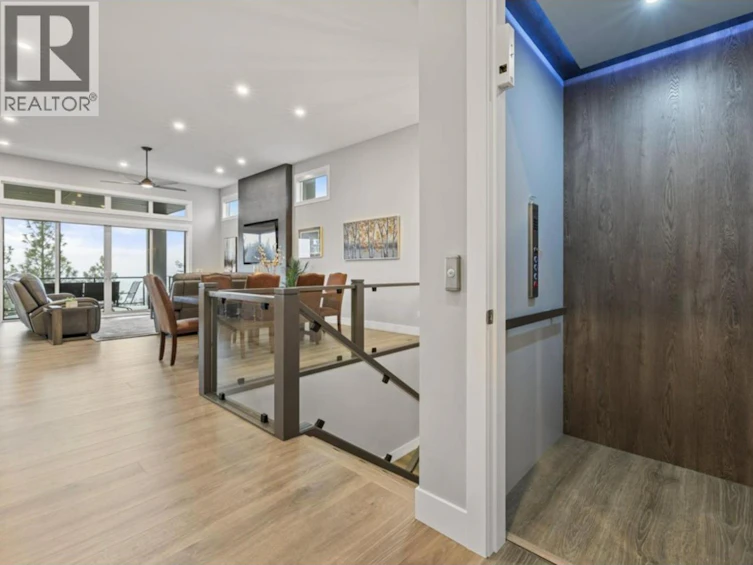 2505 Tallus Heights Drive, West Kelowna, BC, V4T 3M2 - 3