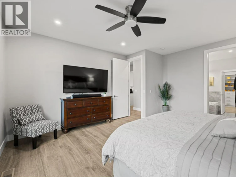 2505 Tallus Heights Drive, West Kelowna, BC, V4T 3M2 - 16
