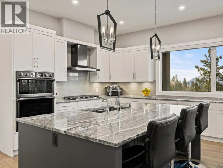 2505 Tallus Heights Drive, West Kelowna, BC, V4T 3M2 - 10
