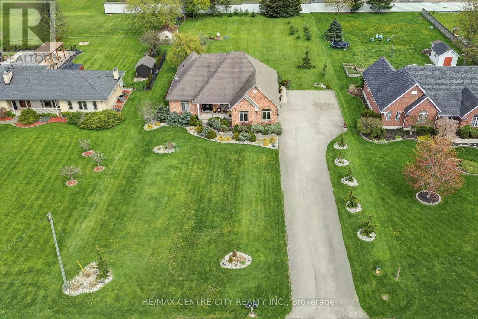 9538 Tower Road, Port Stanley, ON, N5P 3S7