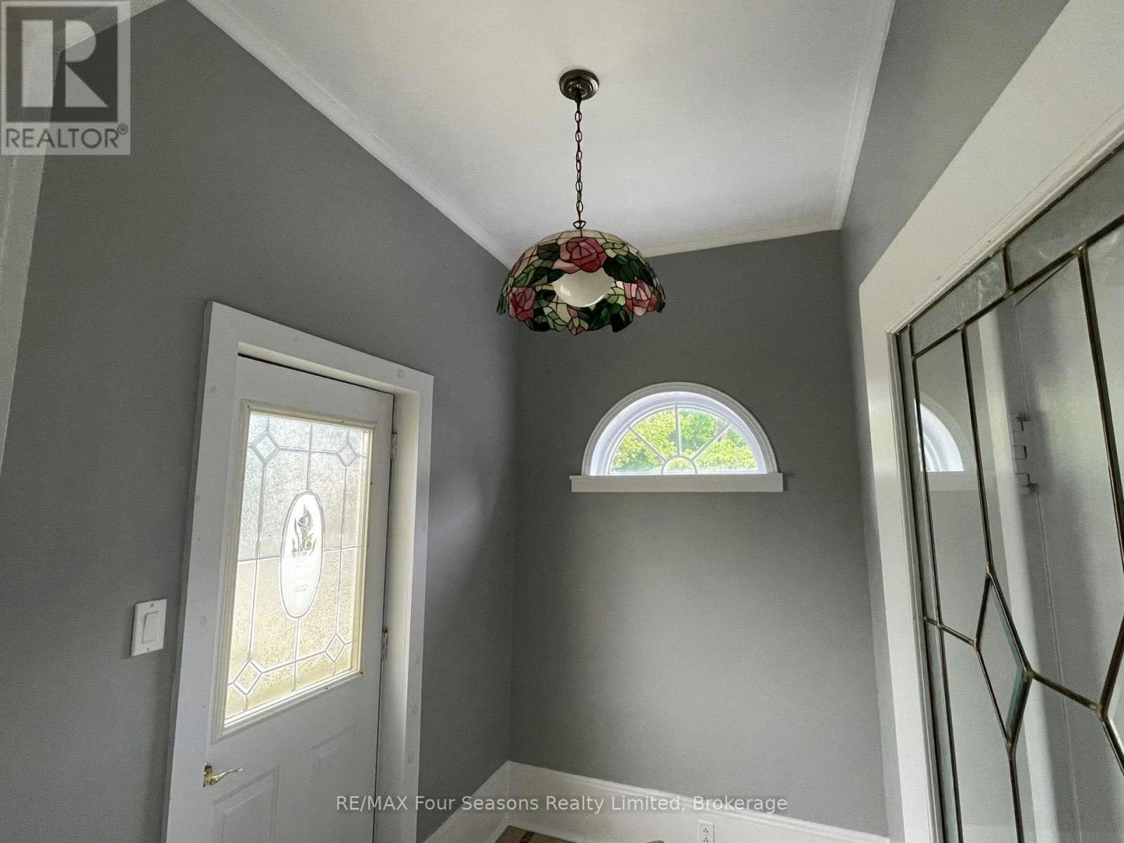 61 Sixth Street, Collingwood, ON, L9Y 1Y8 - 4