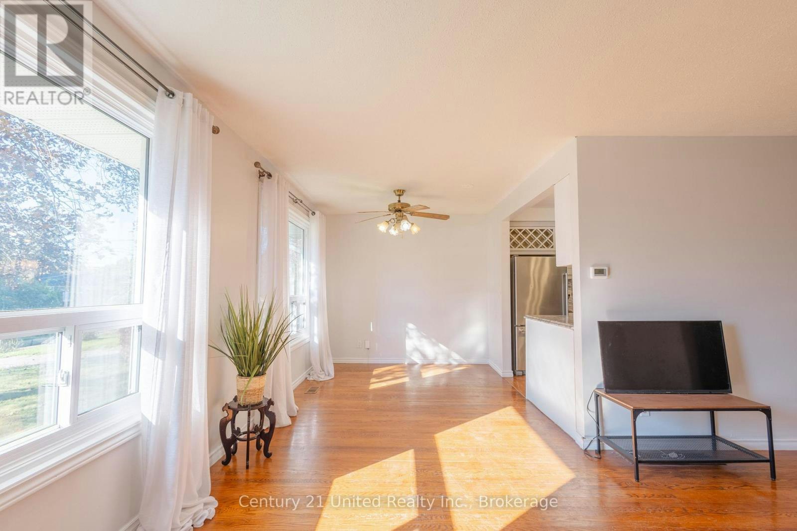 255 Woodward Avenue, Smith-Ennismore-Lakefield, ON, K9L 1K1 - 3
