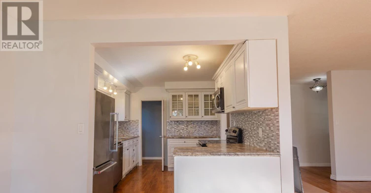 255 Woodward Avenue, Smith-Ennismore-Lakefield, ON, K9L 1K1 - 4