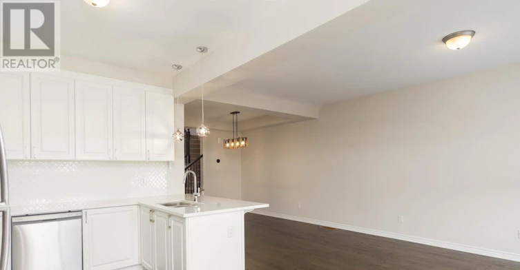 335 Aphelion Crescent, Ottawa, ON, K2J 6N4 - 9