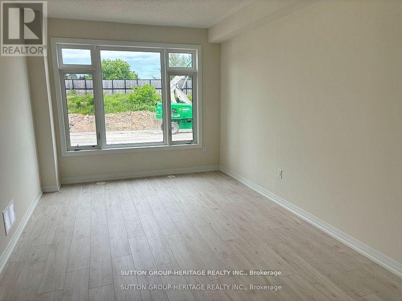 14 Cherry Hill Lane, Barrie, ON, L4N 6K7 - 2