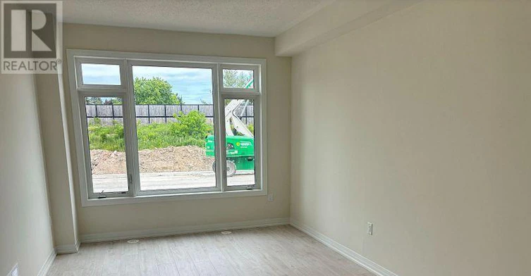 14 Cherry Hill Lane, Barrie, ON, L4N 6K7 - 2