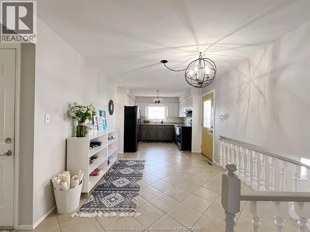 2979 St. Clair Avenue, Windsor, ON, N9E 4A1 - 9