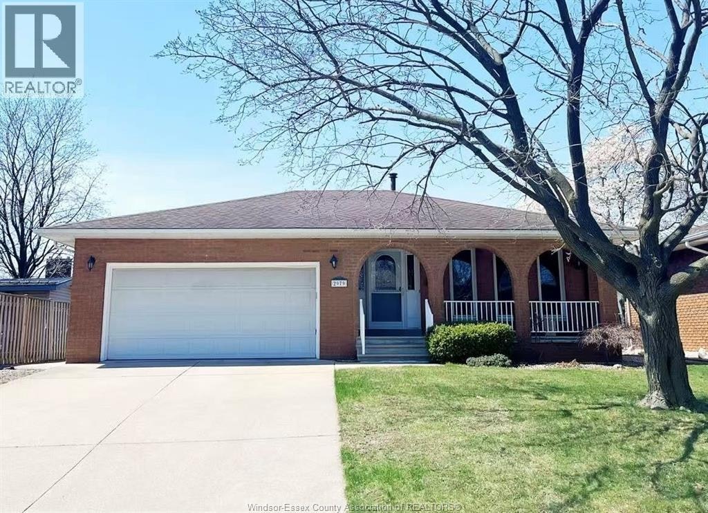 2979 St. Clair Avenue, Windsor, ON, N9E 4A1