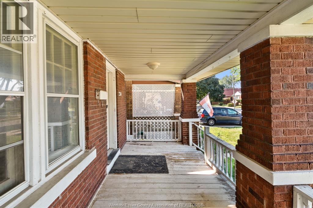 2284 Fraser Avenue, Windsor, ON, N8X 3Z7 - 9