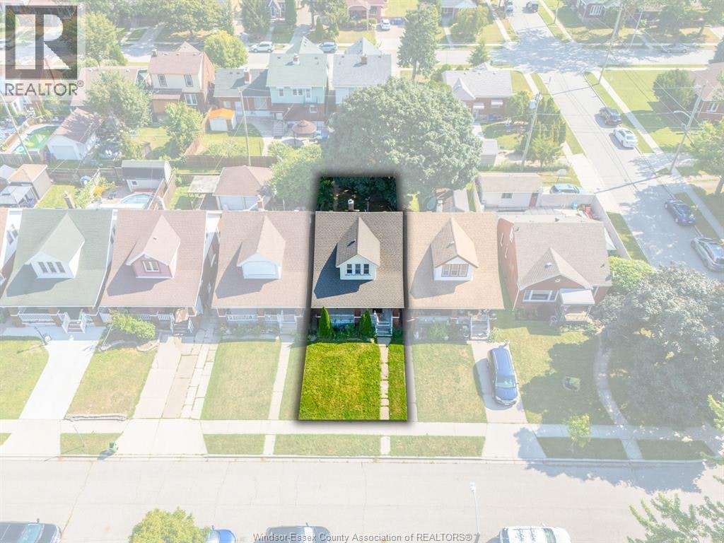 2284 Fraser Avenue, Windsor, ON, N8X 3Z7 - 4