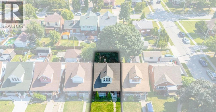 2284 Fraser Avenue, Windsor, ON, N8X 3Z7 - 4