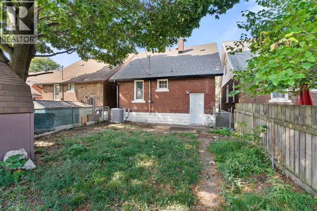 2284 Fraser Avenue, Windsor, ON, N8X 3Z7 - 44
