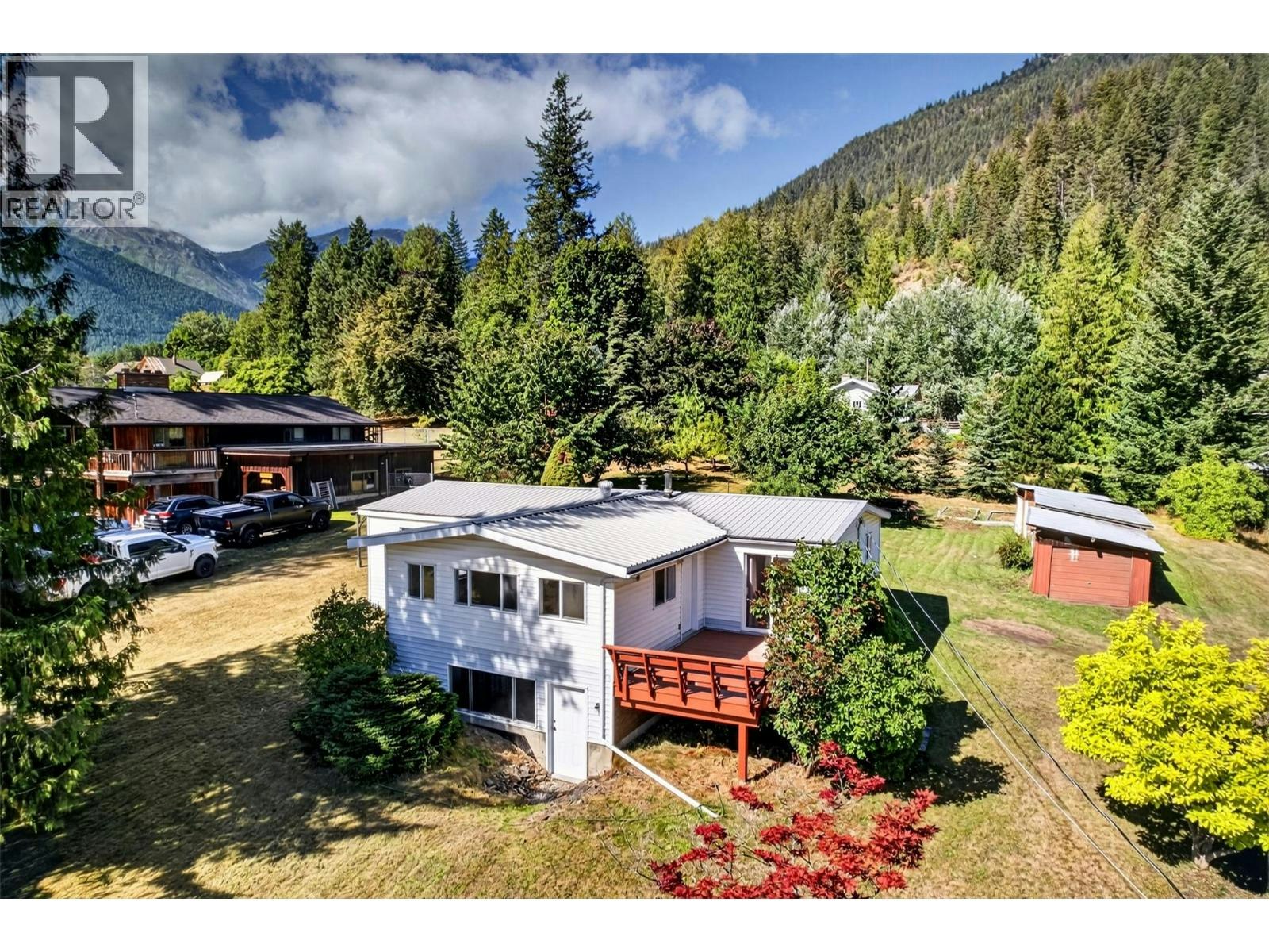 149 8th Street, Kaslo, BC, V0G 1M0