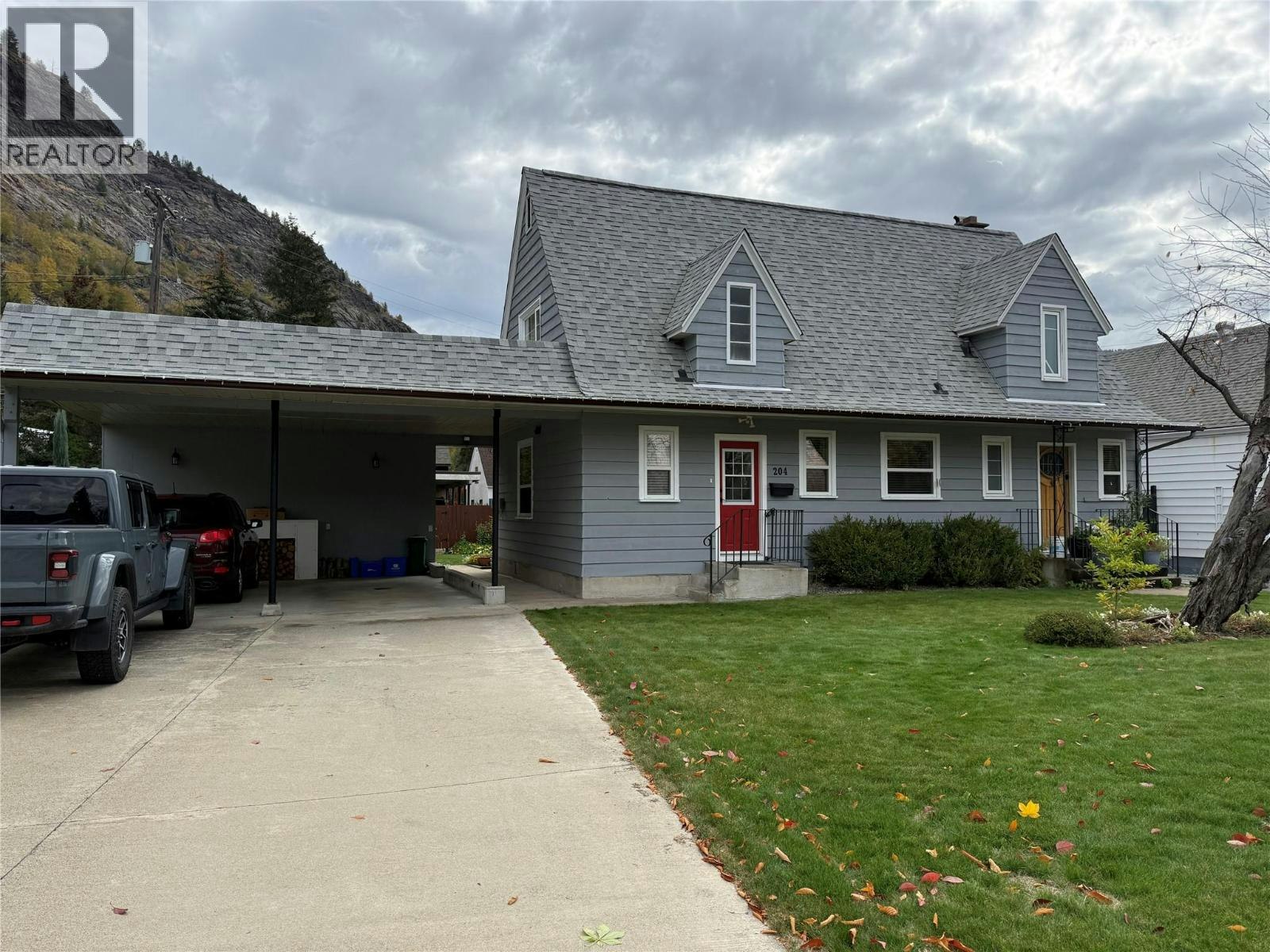 204 Diana Crescent, Trail, BC, V1R 1A3