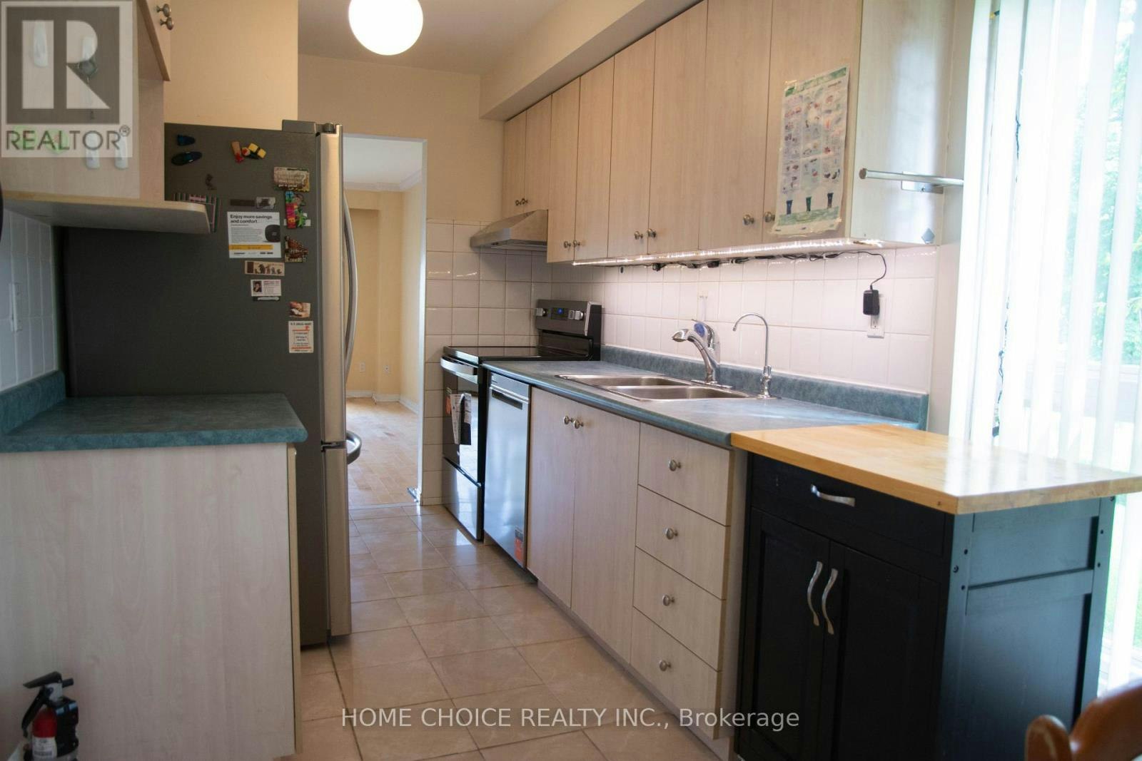 28 Tangle Briarway, Toronto, ON, M2J 2M4 - 6