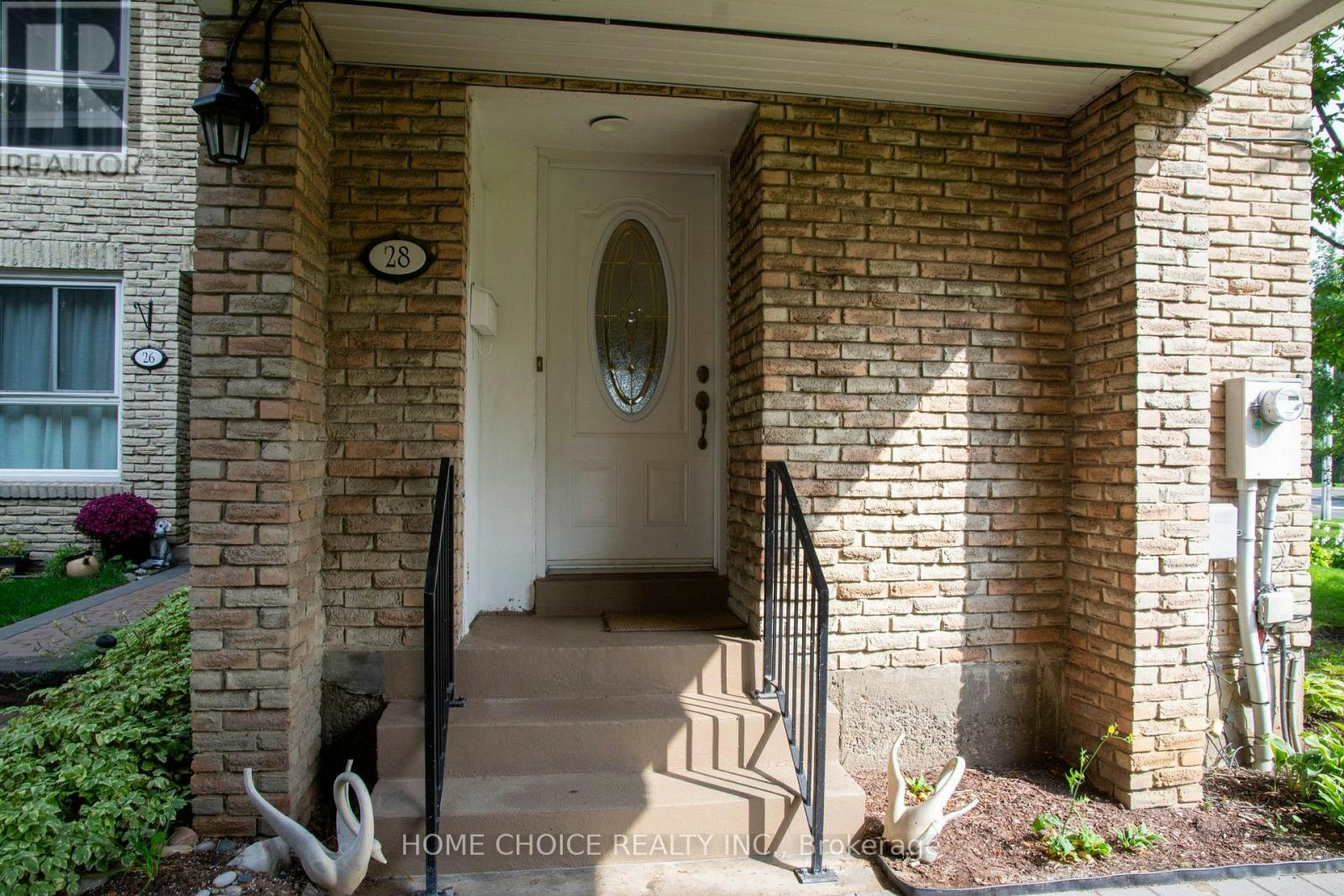 28 Tangle Briarway, Toronto, ON, M2J 2M4 - 2
