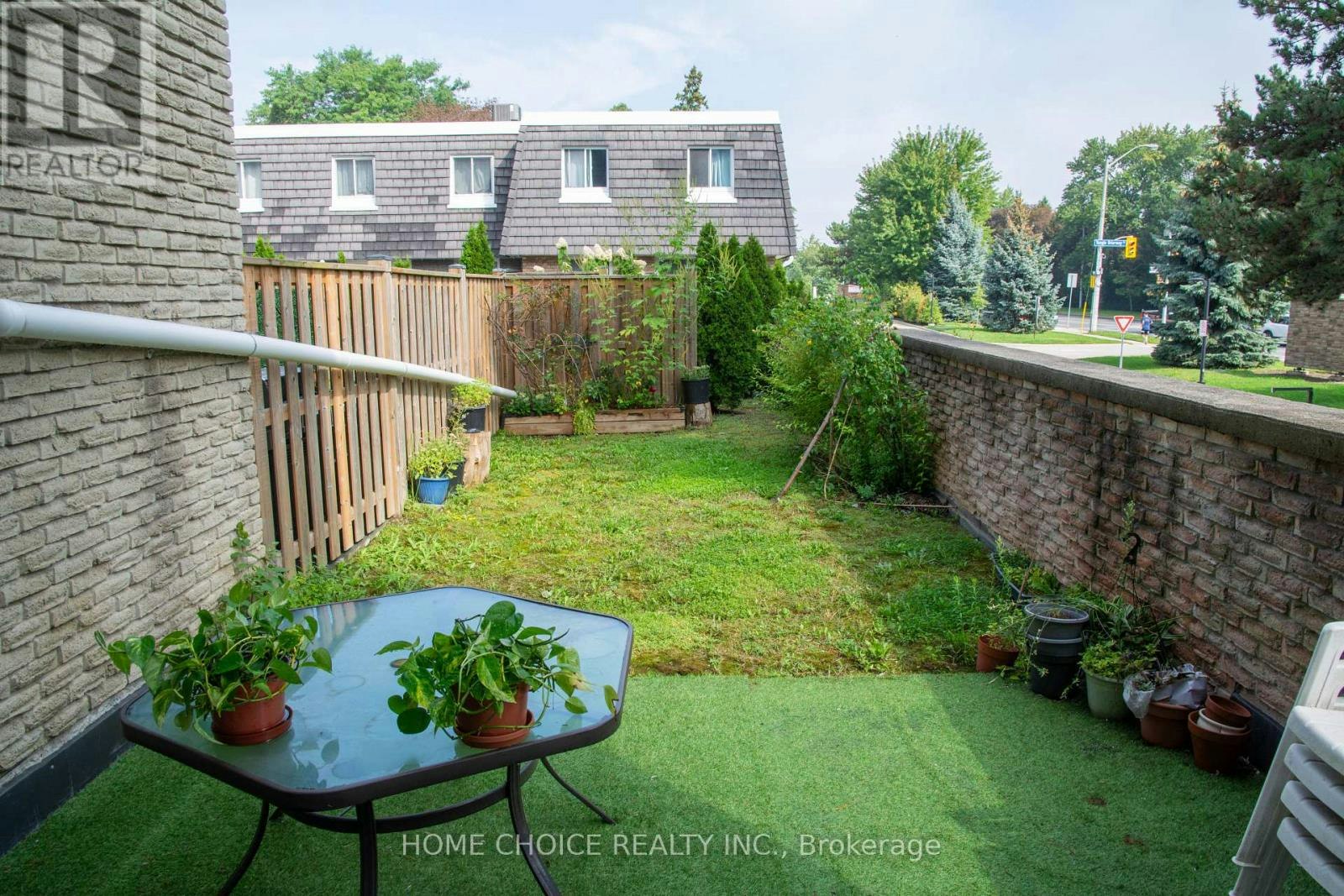 28 Tangle Briarway, Toronto, ON, M2J 2M4 - 3