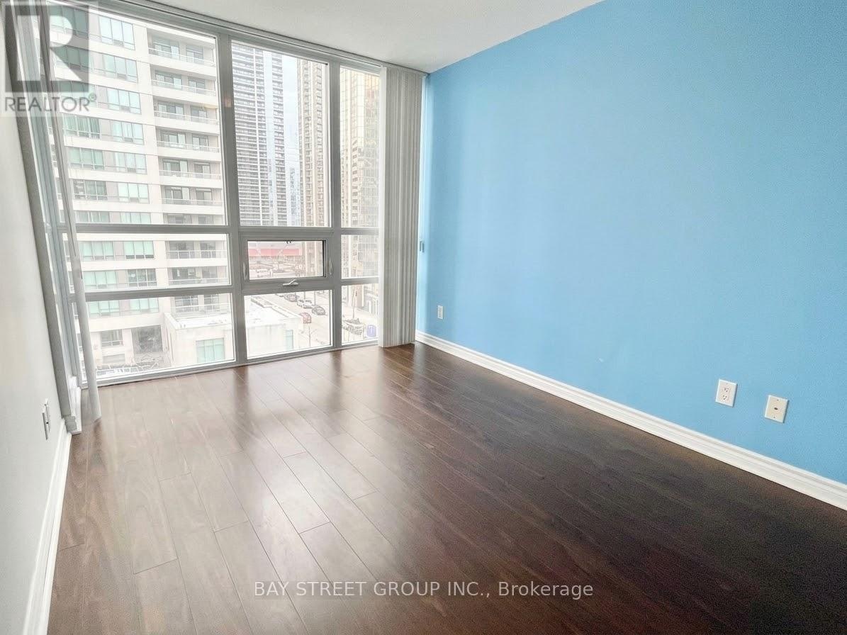 818-35 Hollywood Avenue, Toronto, ON, M2N 0A9 - 5