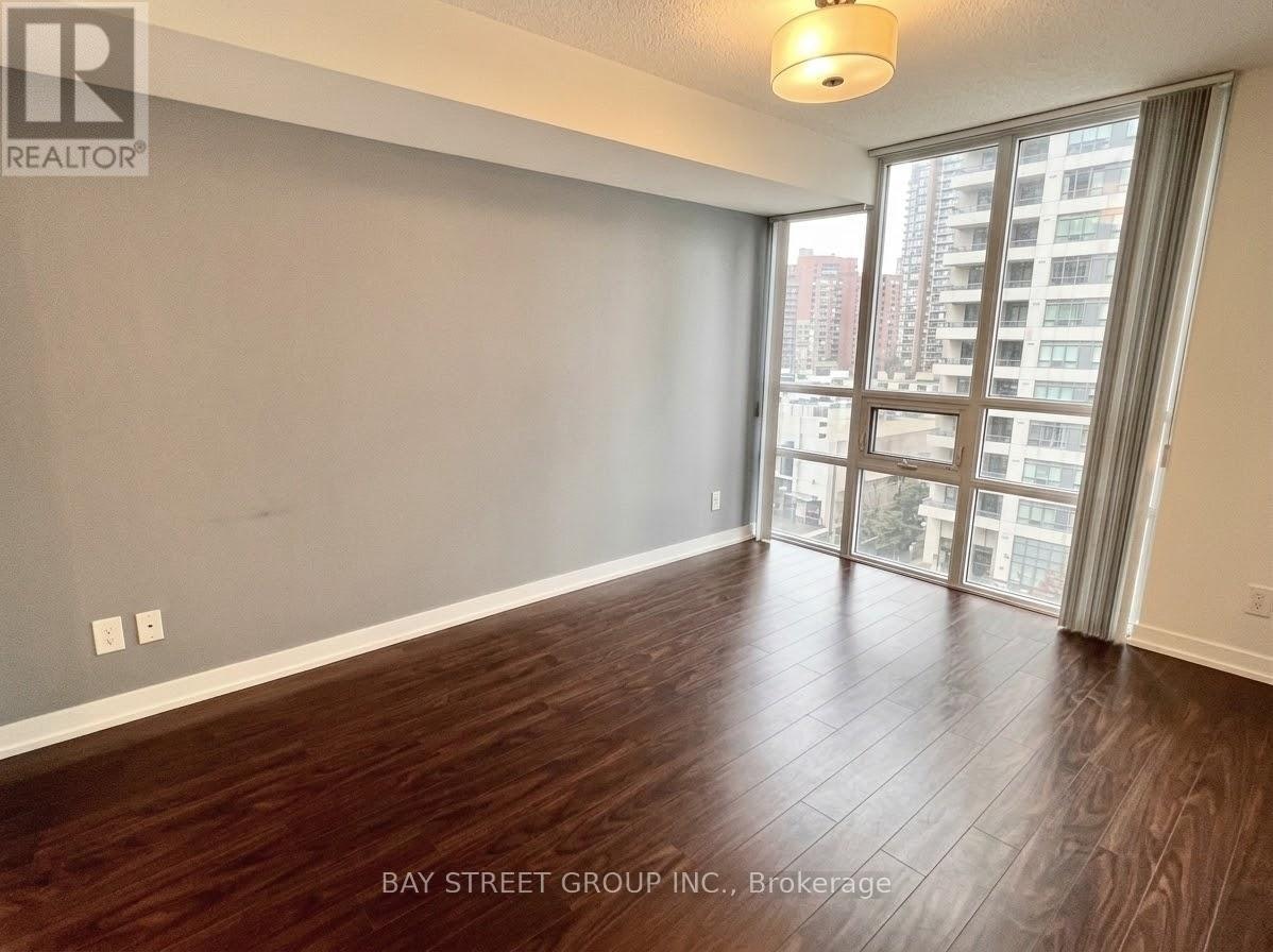 818-35 Hollywood Avenue, Toronto, ON, M2N 0A9 - 4