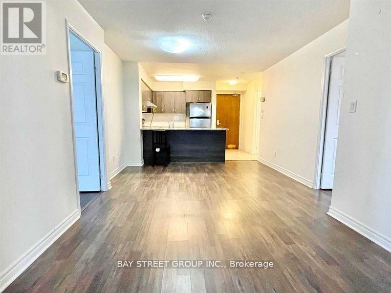 818-35 Hollywood Avenue, Toronto, ON, M2N 0A9 - 3