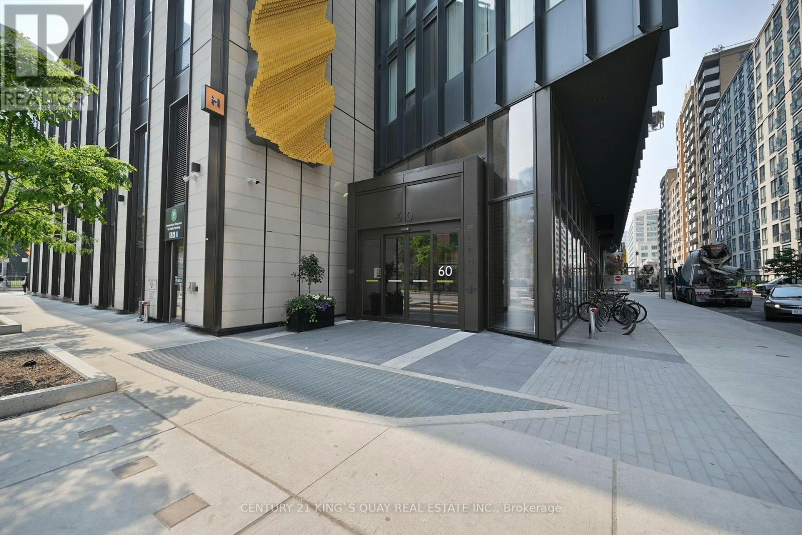 2206-60 Shuter Street, Toronto, ON, M5B 0B7 - 4