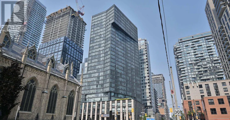2206-60 Shuter Street, Toronto, ON, M5B 0B7
