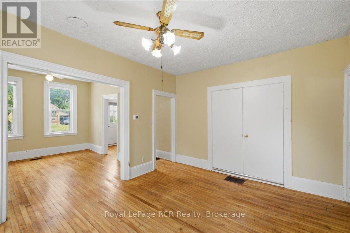 565 7th A Street E, Owen Sound, ON, N4K 1K4 - 7