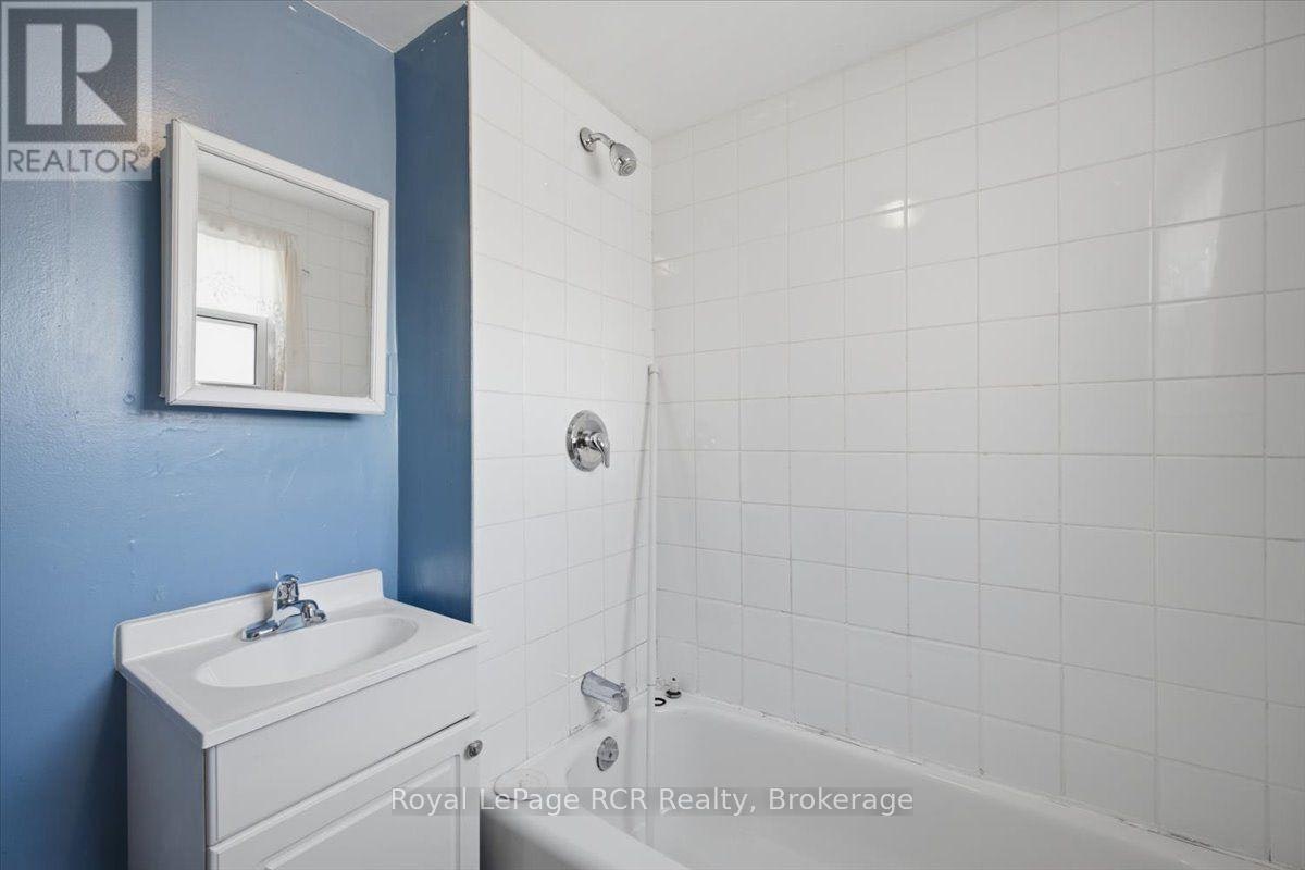 565 7th A Street E, Owen Sound, ON, N4K 1K4 - 16