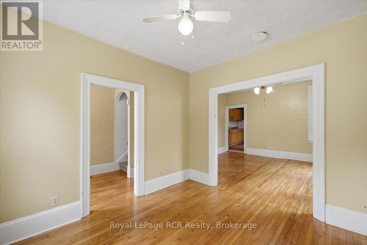 565 7th A Street E, Owen Sound, ON, N4K 1K4 - 5