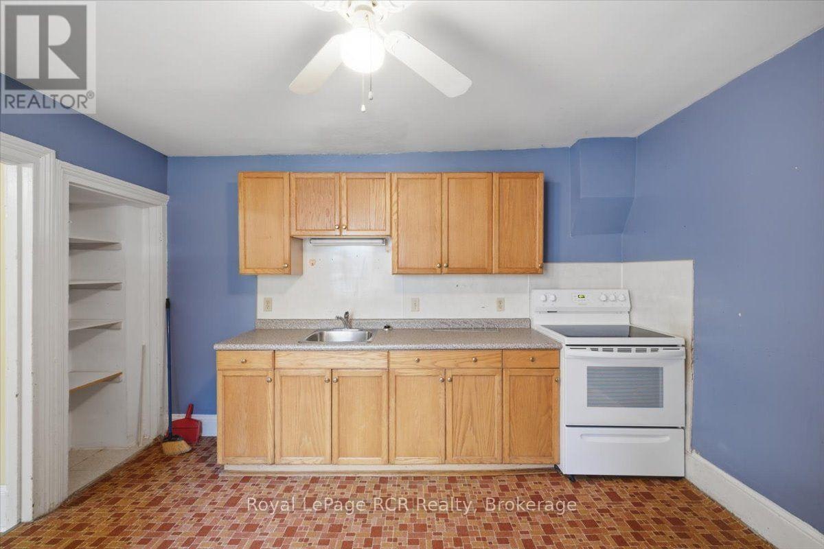 565 7th A Street E, Owen Sound, ON, N4K 1K4 - 13