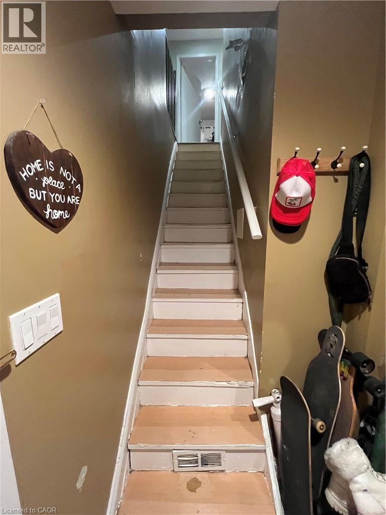 UPPER-110 Hess Street S, Hamilton, ON, L8P 3N5 - 6