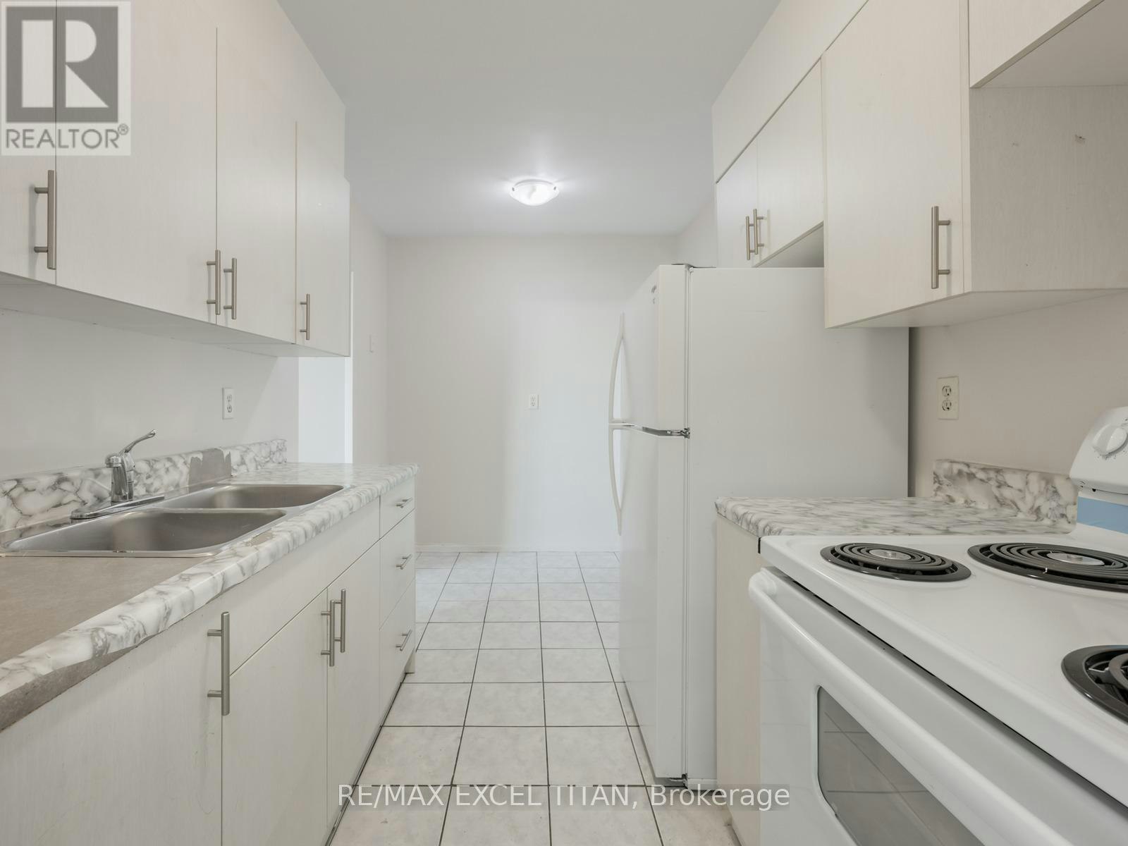 801-1385 Midland Avenue, Toronto, ON, M1P 3B8 - 20
