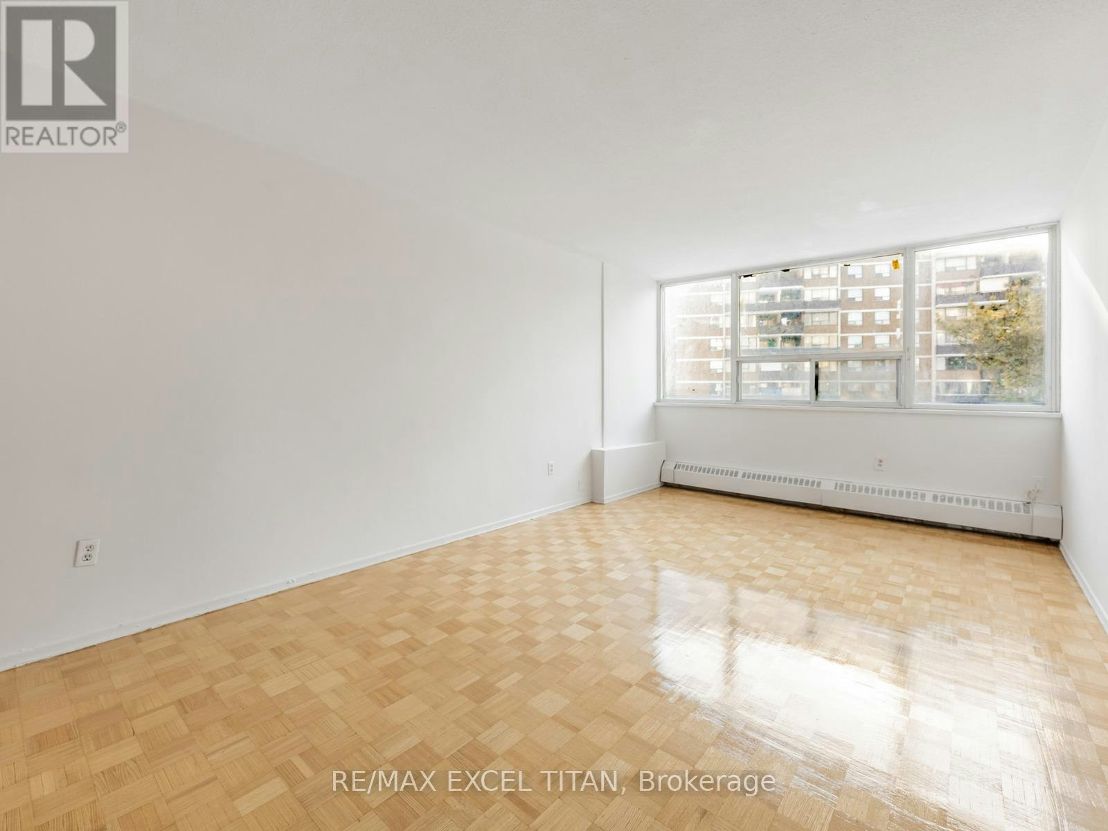 801-1385 Midland Avenue, Toronto, ON, M1P 3B8 - 10
